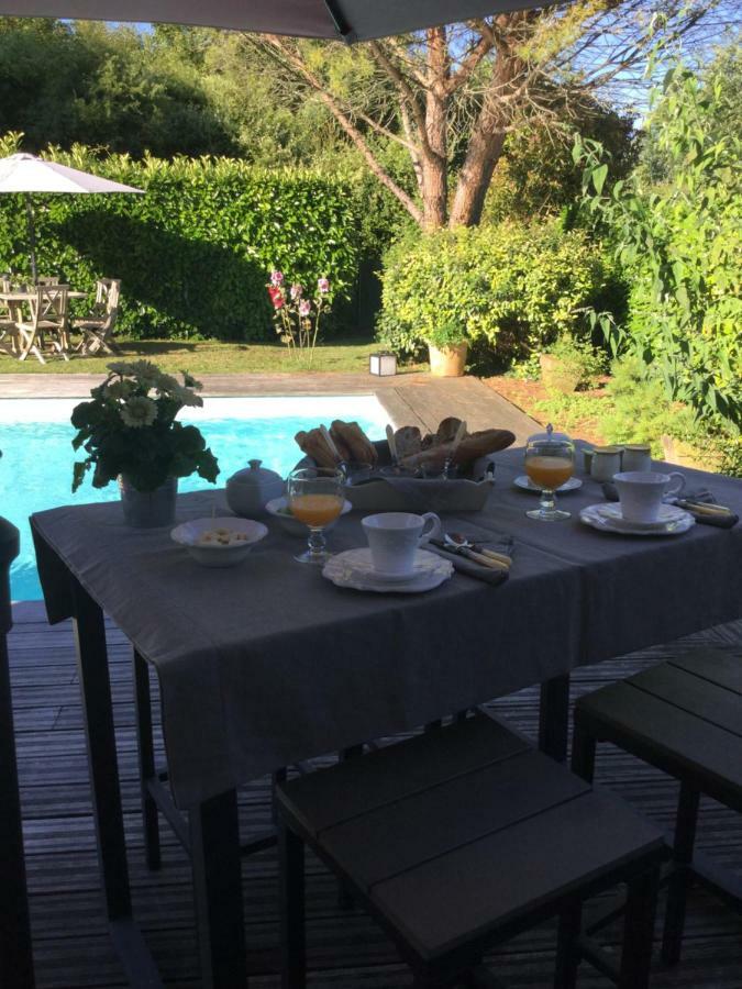 La Maison Des Eaux Claires Puymoyen Εξωτερικό φωτογραφία